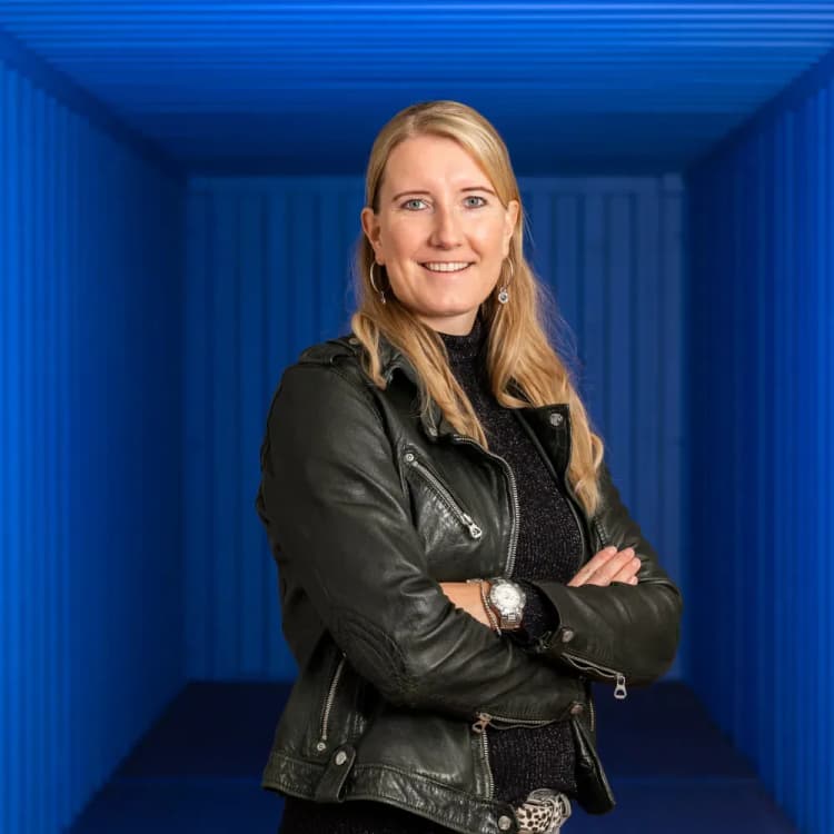 Angela van Nes Image